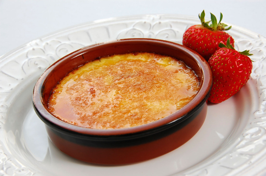 White-Chocolate-Strawberry-Creme-Brulee